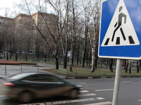 Небольшие улицы в Москве могут разделить так называемыми «островками безопасности»