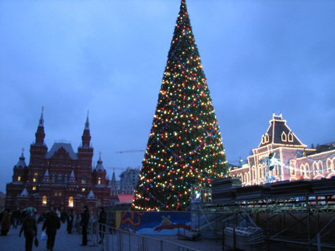 Готовиться к проведению главной елки страны начали в Кремле — новогодний праздник состоится 25 декабря