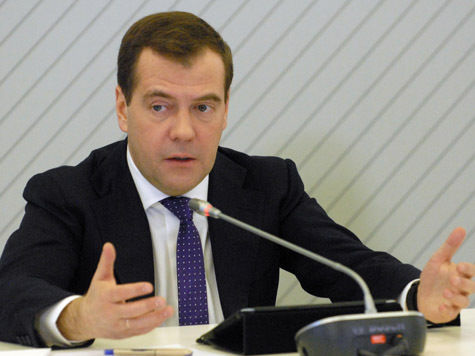 Дмитрий Медведев поручил вице-премьерам пристально следить за восстановительными работами