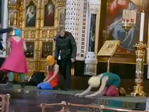 Юрий Альберт считает, что акция Pussy Riot —  часть современного искусства