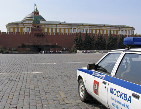 Гоняться за преступникам на личных автомобилях без ущерба для кошелька смогут отныне российские полицейские