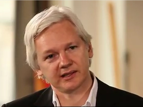 Вывезти основателя WikiLeaks в Южную Америку будет непросто