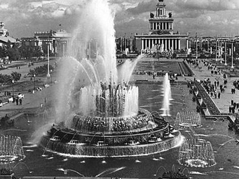 Светомузыкальным скоро станет один из самых старинных фонтанов Москвы — «Каменный цветок» на ВВЦ