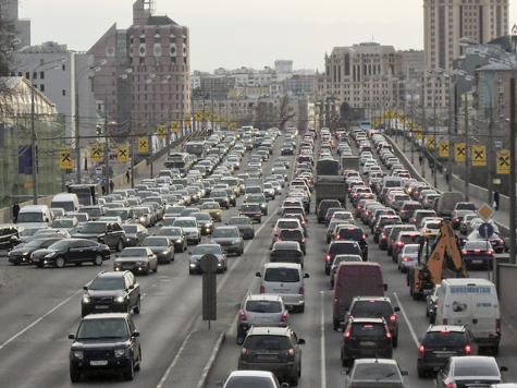 Три новых полосы с реверсивным движением появятся в ближайшее время на центральных магистралях Москвы для удобства автомобилистов