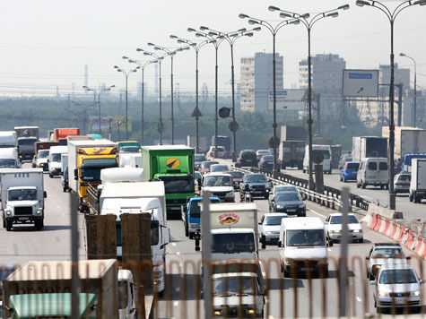 Согласно последним исследованиям, весной загруженность московских дорог между часами пик стала даже выше, чем в феврале