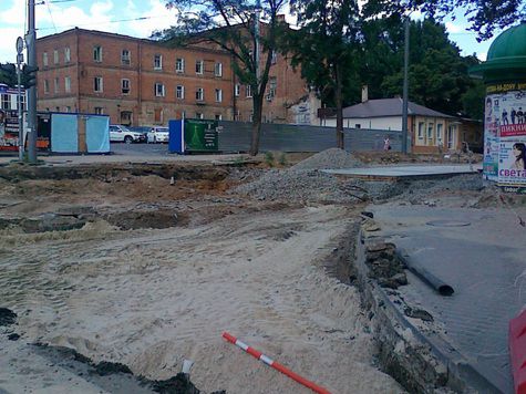 Из-за реконструкции улицы М.Горького жилой дом остался без электричества