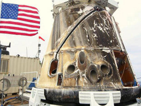 Американский частный грузовой космический корабль Dragon вернулся на Землю