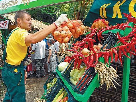 В Москве работает 40 овощных ярмарок 
