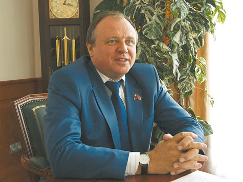 Заместитель председателя правительства Московской области Виктор Егерев рассказал “МК” о проблемах и перспективах детского летнего отдыха в регионе
