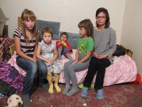 Риелторы провернули сделку ценою в счастье четырех обездоленных малышей
