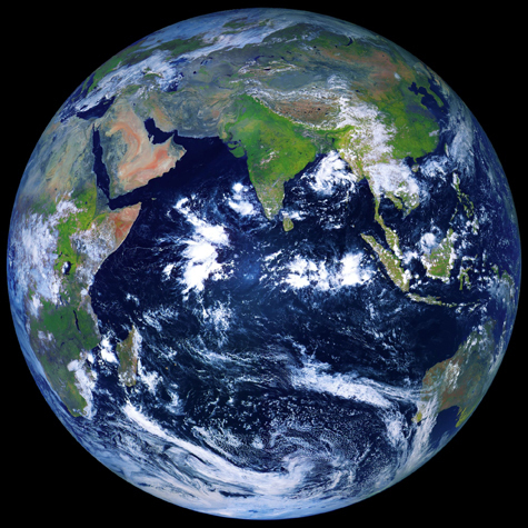 Фото земли со всеми спутниками