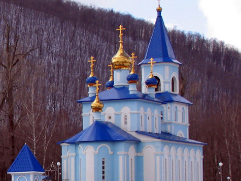 В Ашинском районе 19 памятников природы местного значения. Река Аша и Миньярский и Симский пруды. Ериклинская, Киселевская и Комсомольская пещеры