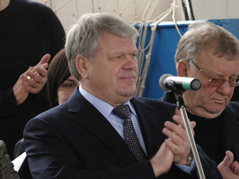 Раньше Валерий Зеренков предлагал вооружить казаков и призывал принять неотложные меры по регулированию миграционных процессов 