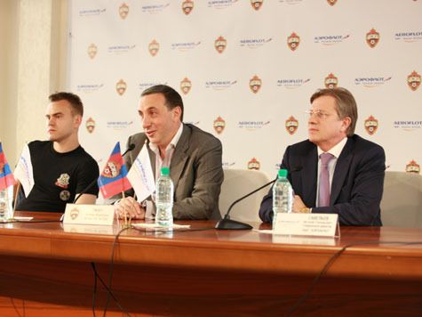 Российская авиакомпания стала спонсором популярного футбольного клуба
