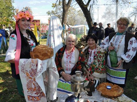 В Прохладненском районе гуляют по-особому – широко, дружно, весело, ярко

