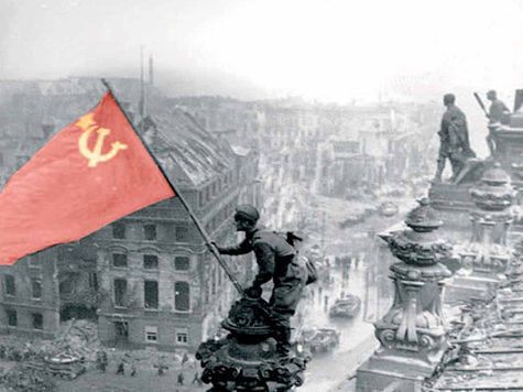 Красный Флаг Над Рейхстагом Фото
