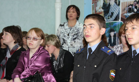 Ученики Турунтаевской гимназии просят уполномоченного по правам ребенка Татьяну Вежевич оставить их в покое
