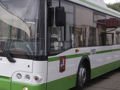 Автобусы и троллейбусы изменят маршруты движения и места остановок с 19 января в связи со строительством станции метро «Петровский парк» на северо-западе Москвы