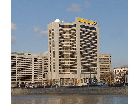 Из здания эвакуирован весь персонал