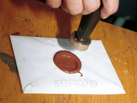 Специальные машины будут вскрывать конверты и сортировать письма, которые приходят в адрес Президента РФ