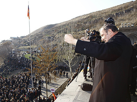 В Армении реализуется “оранжевый сценарий”?