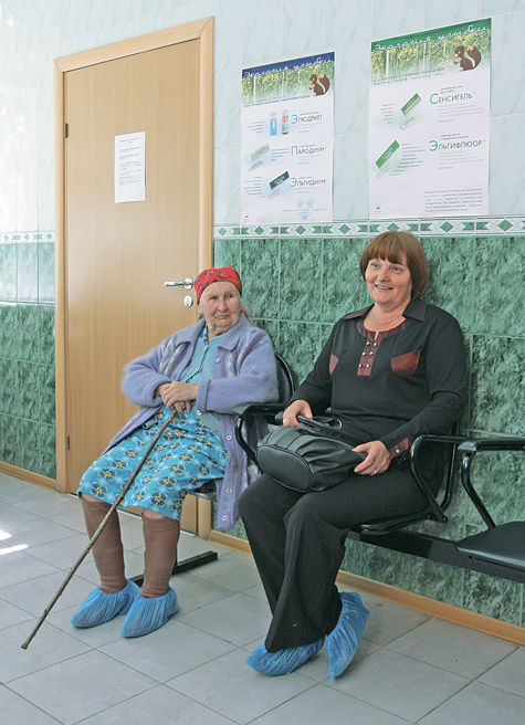 В столичных клиниках проводятся массовые профилактические осмотры пожилых людей