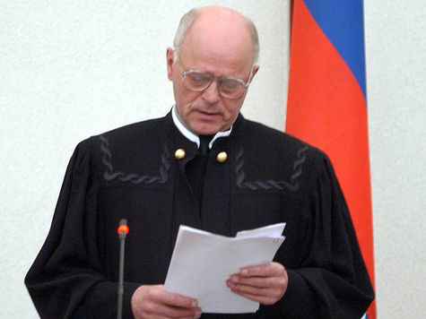 Заново пересмотреть все дело — от корки до корки — обязаны будут судьи во время апелляции