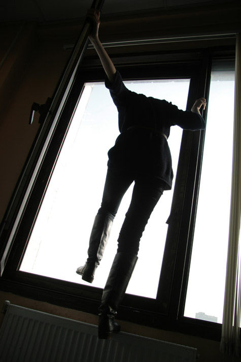 Студентка столичного вуза, мечтавшая сменить пол, свела счеты с жизнью из-за запрета родителей на эту операцию