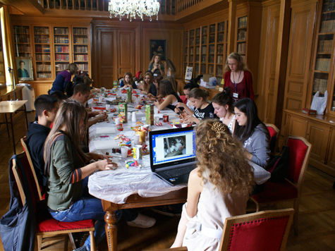 А потом собираются перелететь в Китай