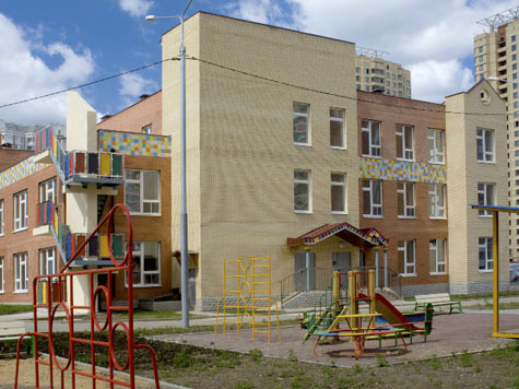 В новых микрорайонах Подмосковья строятся  суперсовременные детские сады и школы