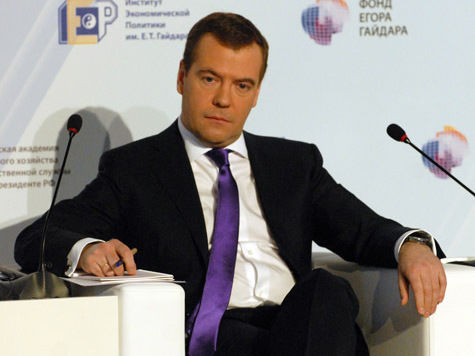Премьер Медведев проявил политическую волю и начал радикальную реформу Академии наук