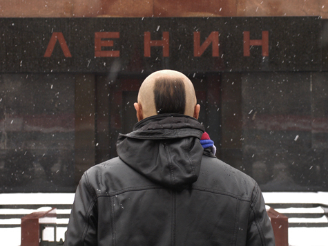 Большинство россиян выступает за то, чтобы захоронить мумию вождя