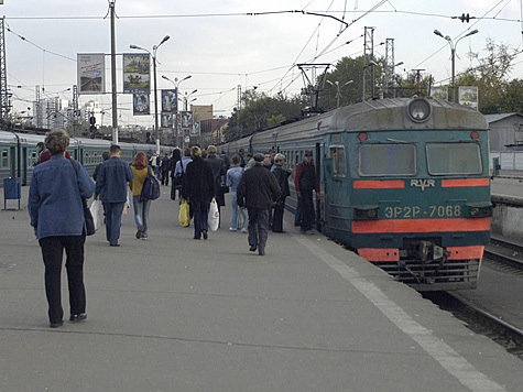 На зимнее расписание переходят с сегодняшнего дня пригородные поезда Ярославского и Казанского направлений Московской железной дороги