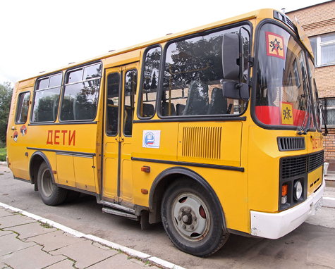 Перевозить детей на автобусах, которые сошли с конвейера больше 10 лет назад, запретят в России