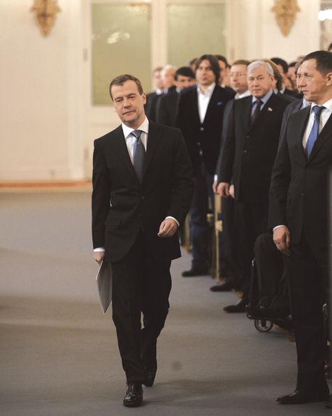 Медведев предложил свой вариант реформы политической системы