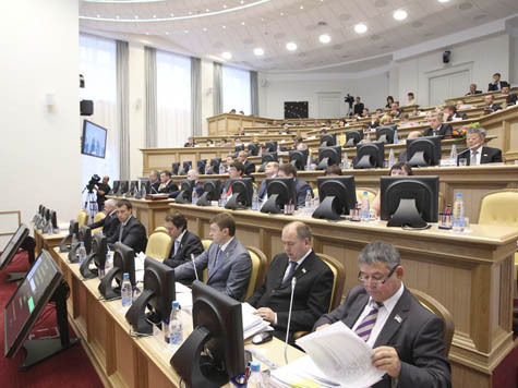 В Ханты-Мансийске состоялось третье заседание Парламентского дискуссионного клуба