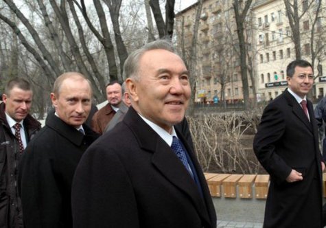 Президента Казахстана все-таки объявили “лидером нации”