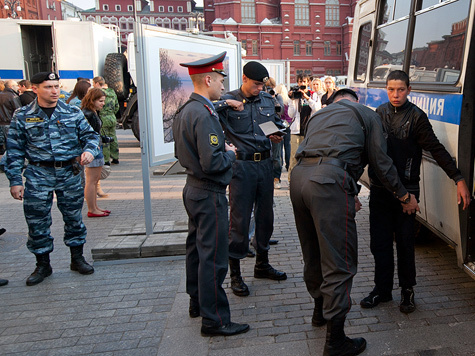 На Манежной площади задержаны более ста участников несанкционированной акции 