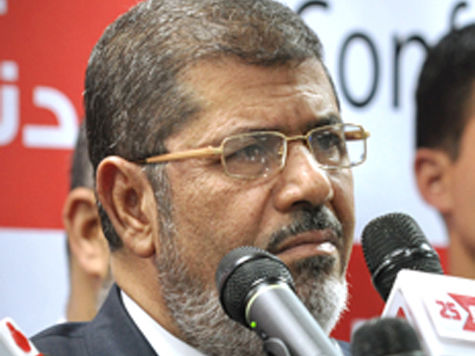 Манифестации по всей стране — это борьба за власть, считает эксперт