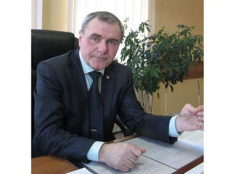 «Примите слова искренней благодарности за организацию и проведение похорон самого дорого для меня человека – моей мамы. Когда в дом приходит беда, даже самый сильный человек теряется, не знает, что ему делать. «Тогда на помощь приходят профессионалы – такие, как в вашем коллективе. Особенно хочу поблагодарить организатора ритуала Калугину Диану Дамировну, которая очень тонко, деликатно и с пониманием выполнила свою работу…» 