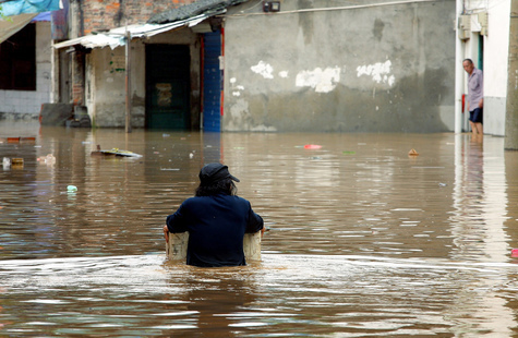 Из-за стихии около миллиона жителей Поднебесной  вынуждены покинуть свои дома