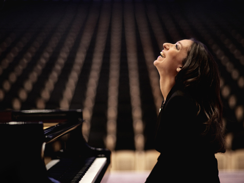 Пианист Юлианна Авдеева: «Концерт не должен становиться буднями!»