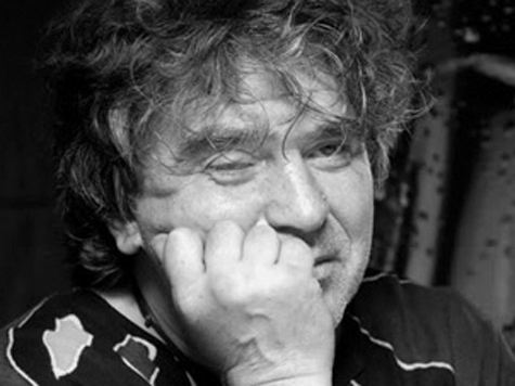 Поэт-песенник Виталий Калашников умер от побоев?