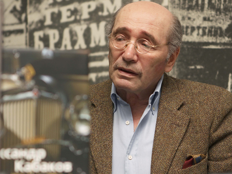 Александр Кабаков представил свою книгу в зале автоистории Политехнического музея