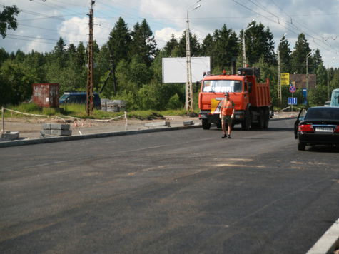Тротуары на улице Чапаева после ремонта такие узкие, что по ним не проедет уборочная техника