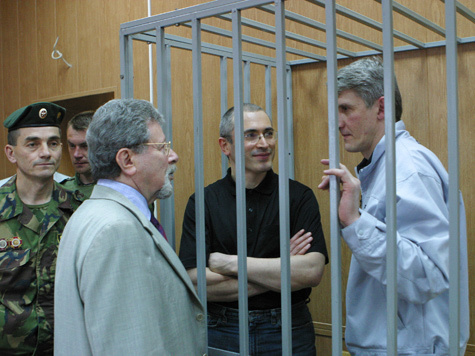 Адвокат Ходорковского Генрих Падва написал мемуары