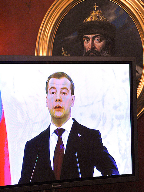 Медведев против Ивана Грозного