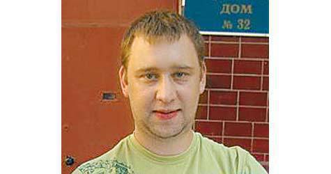 Серьезное ЧП произошло в ФСБ России — сотрудник спецслужбы застрелил коллегу на рабочем месте, после чего попытался скрыться на даче у брата