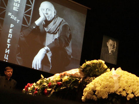 В театре Губенко не было даже минуты молчания