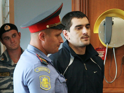 Следователя, подписавшего “странные” протоколы, допросят в суде